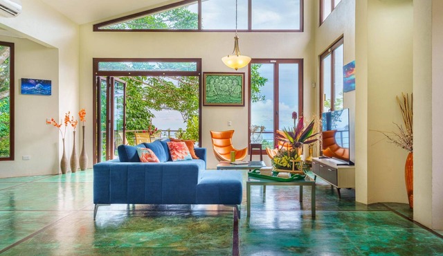 Colores del Viento Villa Breathtaking Ocean Views