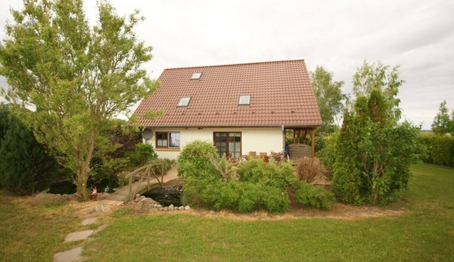 Comfortable apartment with balcony, lake view & family-friendly furnishings