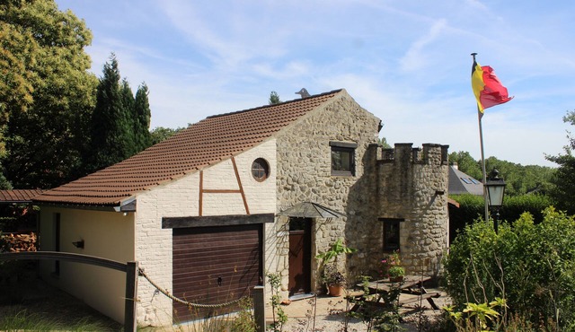 Cottage 1815: Waterloo Battlefields