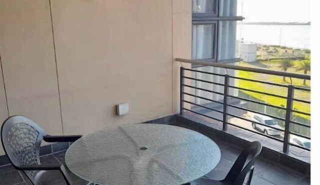 Cozy family apartment w/air conditioning and — 5 min from the beach