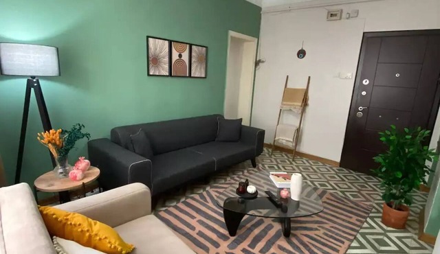 COZY FLAT STEPS AWAY FROM ISTANBUL BOSPHORUS