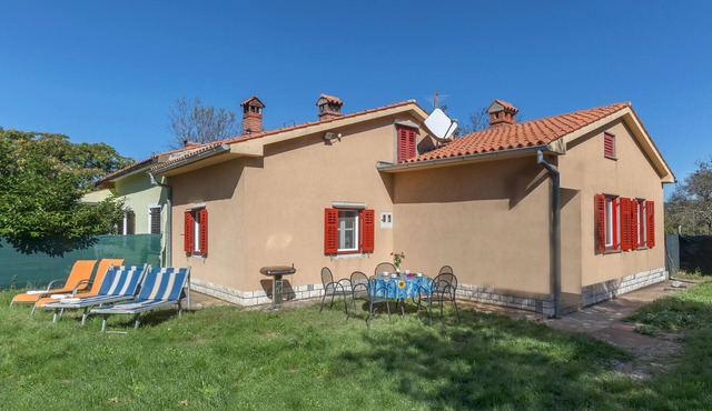 Cozy home in Labin with kitchen
