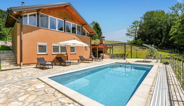 Cozy home in Vinica Breg with sauna
