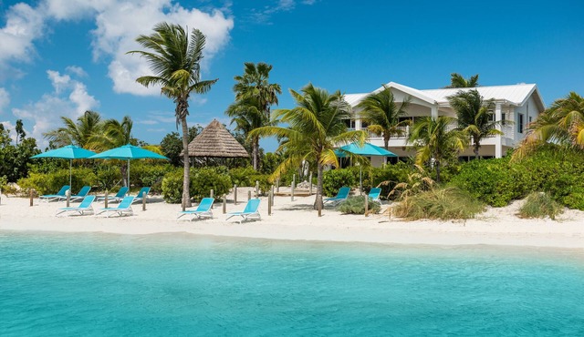 Crystal Sands BEACHFRONT Villa! Private pool! Indescribable Views! Family Value!