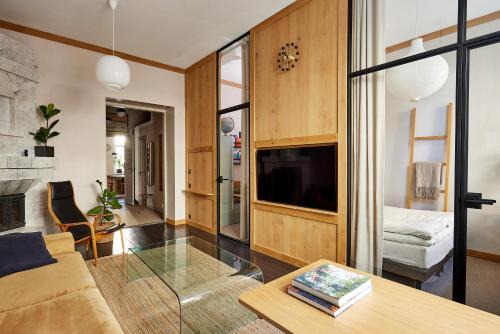 Design district gem, private sauna