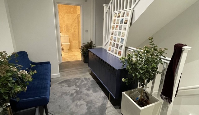 Detached Luxury House in the Hart of Islington