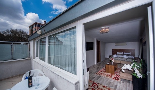 Double Room with Balcony and Sea View