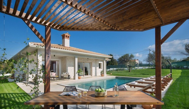 Dream villa for 6 on the east coast of Istria