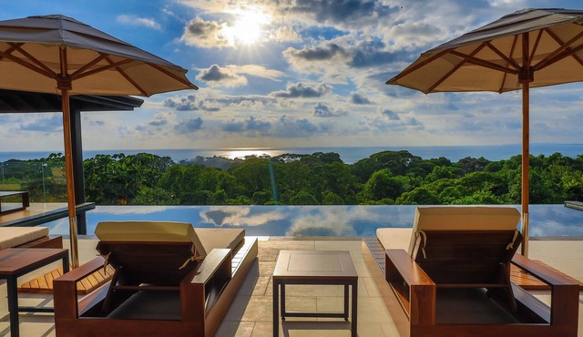 Dreamy Jungle/Ocean-View Luxury Villa w/pool