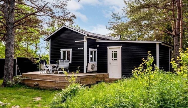 Ekhaga Cabins - Holiday home by the Baltic Sea with sauna & nature