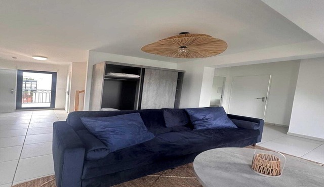 Elegant Appt - 3BDR/8P - Near Paris & La Défense