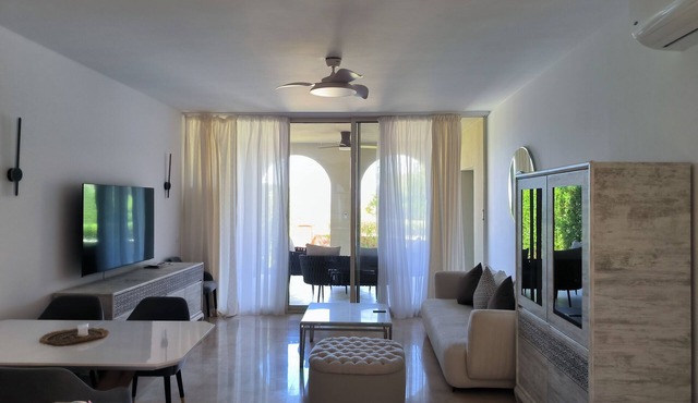 Elit property with garden and 3 bedrooms in Egypt, Sahl hasheesh.