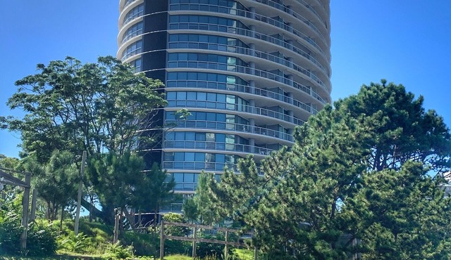 Excellent Apartment 15th floor views