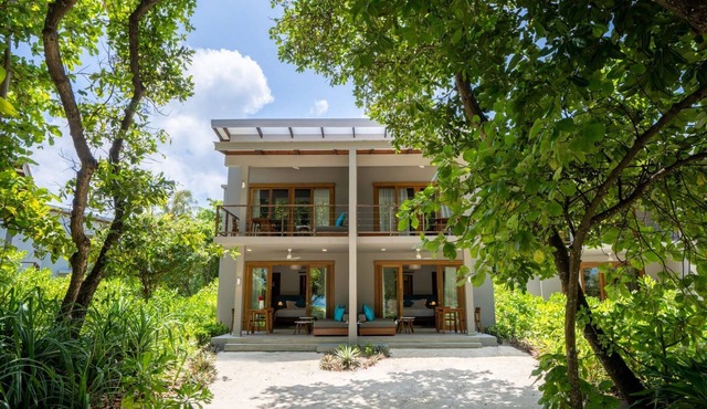 Exquisite Maldives Beachfront Suite | Veyo Lagoon Suite | Breathtaking Sea.
