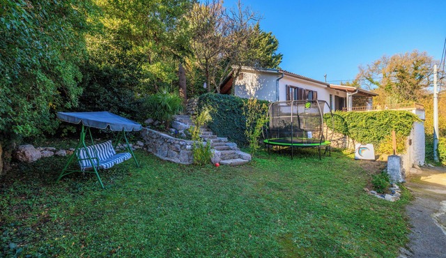 Family-friendly accommodation with terrace & garden