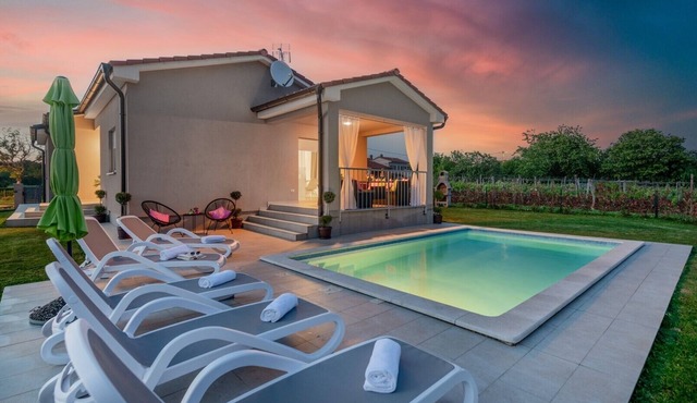 Family holiday house with private pool and playground