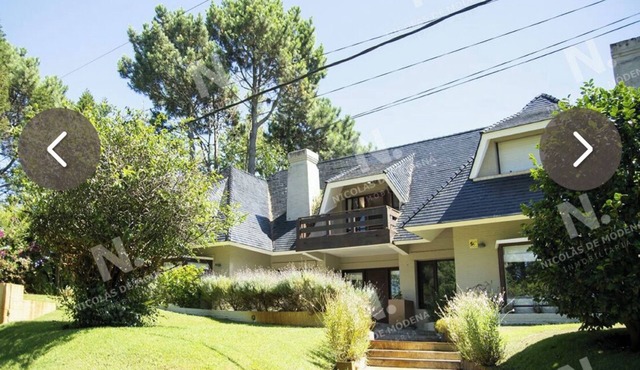Family house in a residential area, close to everything in Punta del Este.