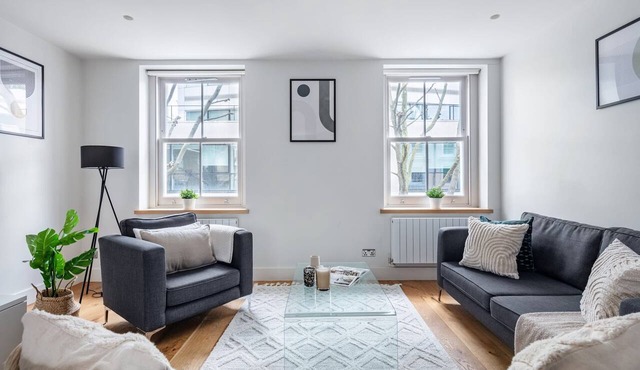 Fitzrovia Spacious 2BR2BA by Bloomsbury