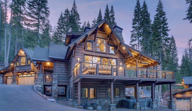 Forest Retreat W/Spa, Sauna, Pier Access (Cherry Lodge)