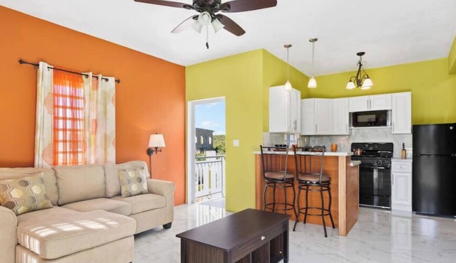 Fortune Estate East (Rental Car Available)
