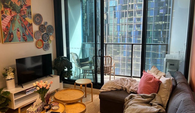 Free Tram Zone 2BR Apt near QV Market & RMIT