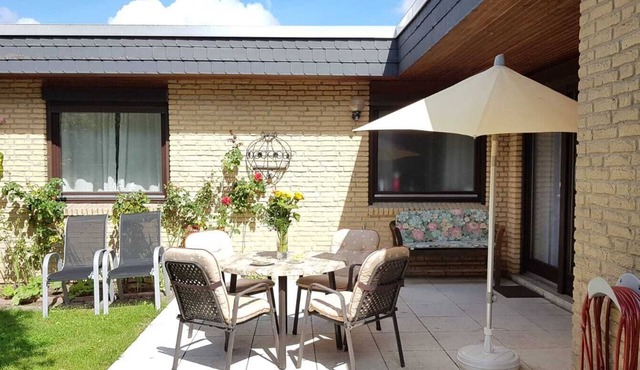 Gemütlicher Bungalow, Haus mit Garten Ostsee-nah