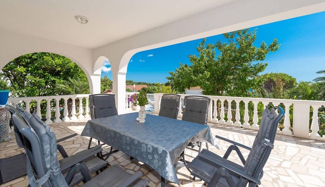 Gorgeous apartment in Potocnica with WiFi