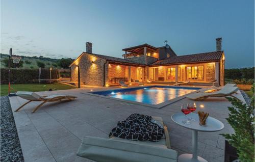 Gorgeous Home In Krnica With Sauna