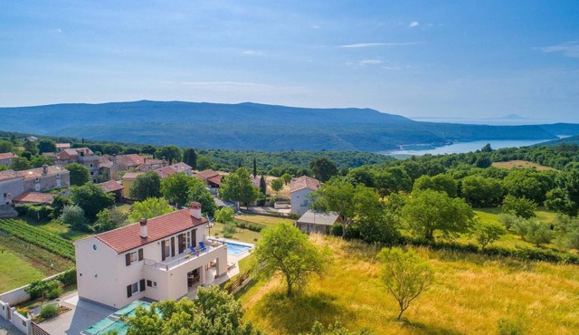 Gorgeous home in Puntera