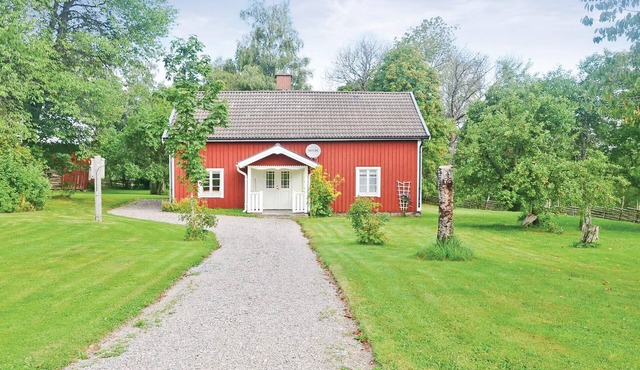 Gorgeous home in Sävsjö with WiFi