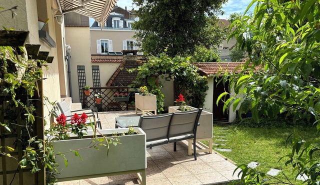 Grande Maison au Calme, Bien Placée Pour les JO, Proche Transport et Paris