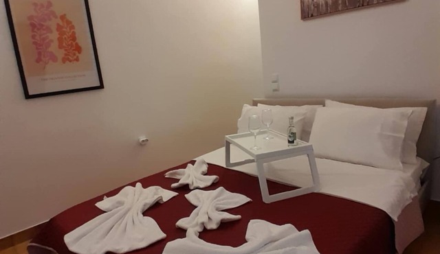 Grandma’s Pine Apartments – Cozy Double Bed