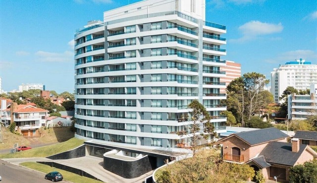 Great Beach Apartment, 5+1 Guests. Pool, Amenities