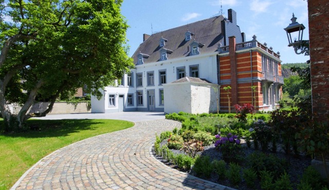 Group Villa With Pool & Sauna