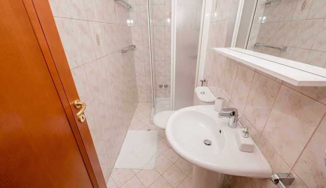 Guest House Villa Anggela - Comfort Triple room with Balcony and Sea View