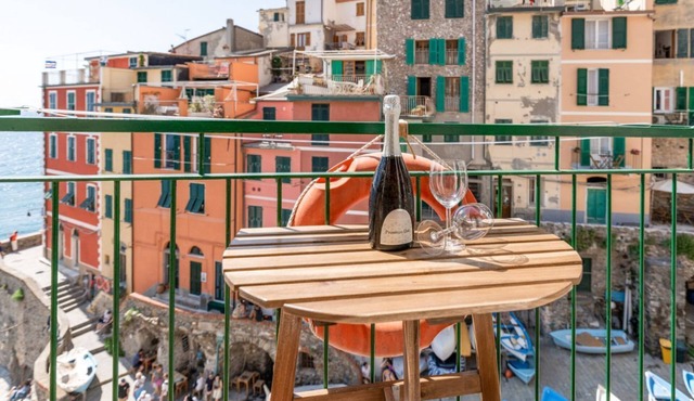 GuestHost - BOOK NOW! Cà da Mirela x4 WONDERFUL 5TERRE