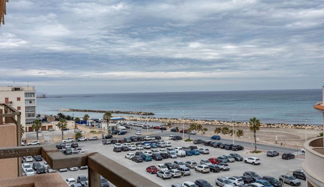 GuestHost - Trapani Seaview Modern Apartment near the Beach