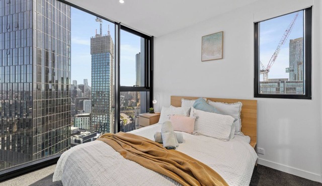 Heart of Southbank, Walk to Crown, Resort style amenities & Free Carpark