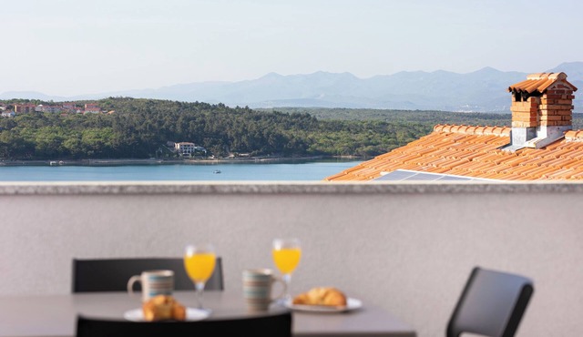 Holiday apartment mit Klimaanlage und Meerblick