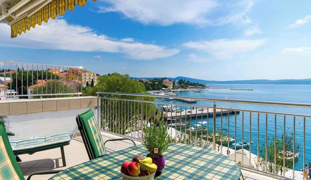 Holiday apartment mit Klimaanlage und Meerblick