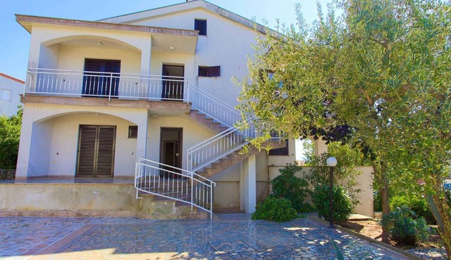 Holiday apartment near the beach