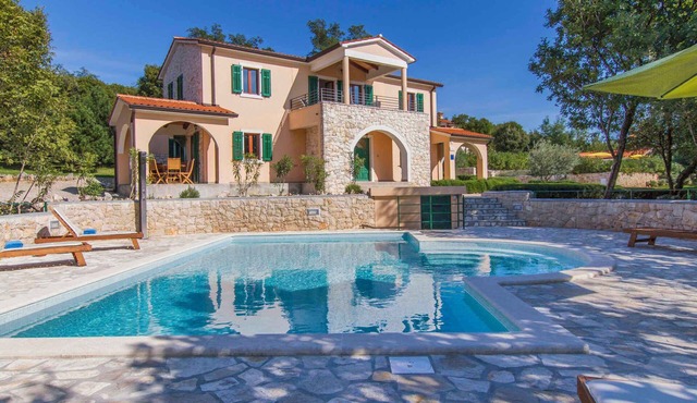 Holiday apartment with air conditioning