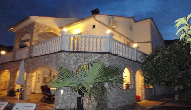 Holiday apartment with air conditioning