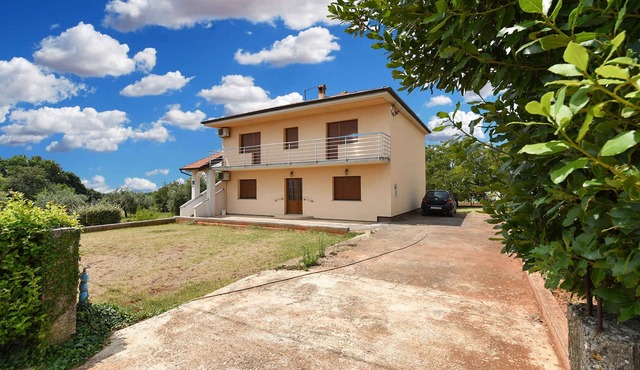 Holiday apartment with air conditioning