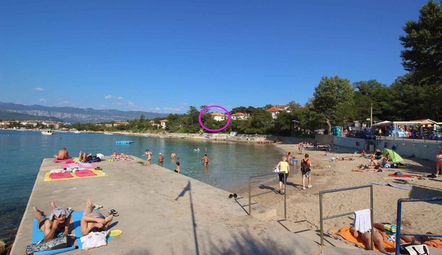 Holiday apartment with air conditioning, Adriatic Sea at only 10 m