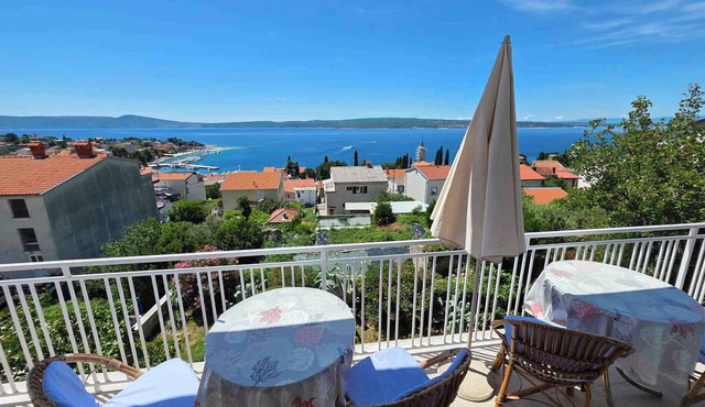 Holiday apartment with sea view