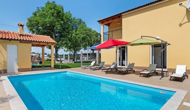 Holiday Home in Buzet with Terrace