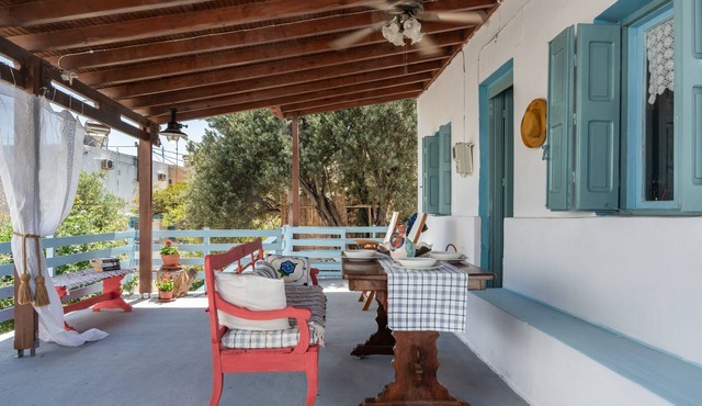 Holiday Home 'Telendos Gallery House' with Sea View, Wi-Fi and Air Conditioning
