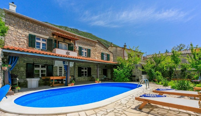 Holiday house Drivenik for 2 - 6 persons with 2 bedrooms - Holiday home