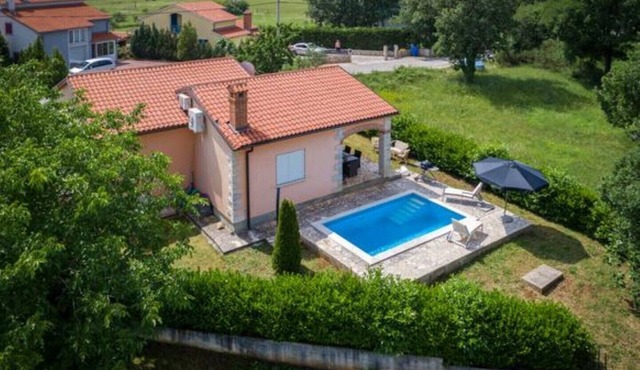 Holiday house for max. 6 adults + 2 children